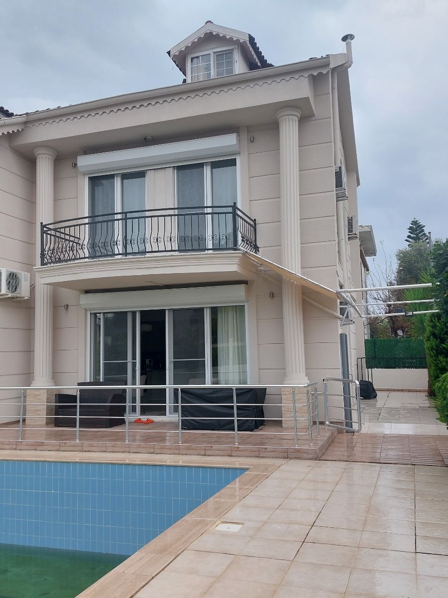 Belek Serik 3+1 Furnished Triplex Villa for Sale with Pool