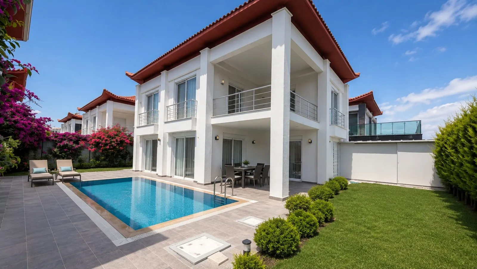 BELEK'TE ÖZEL HAVUZLU 4+1 KİRALIK VİLLA | GENİŞ BAHÇE | LÜKS
